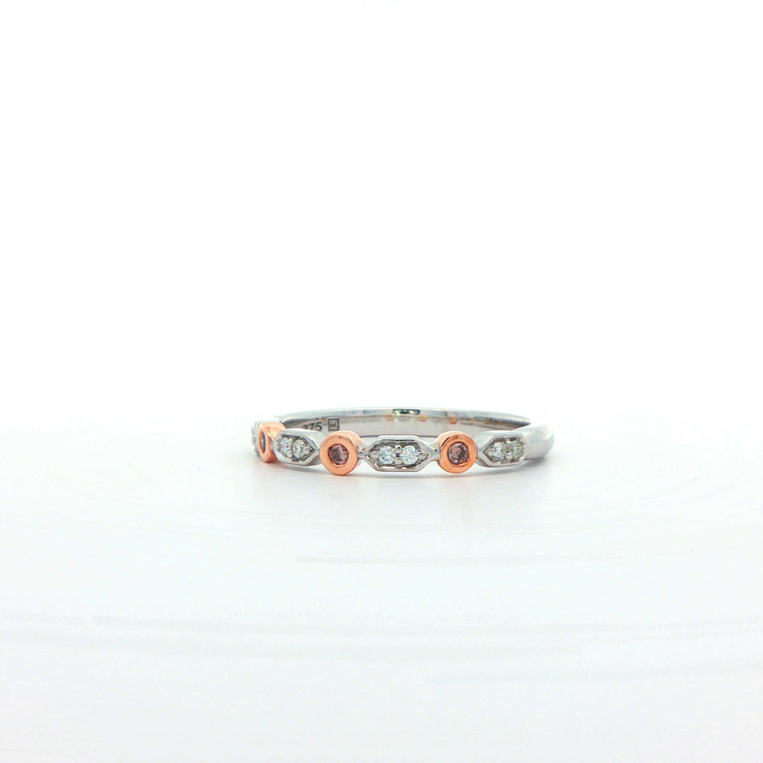 9ct White Gold Ring With Pink And white Diamonds