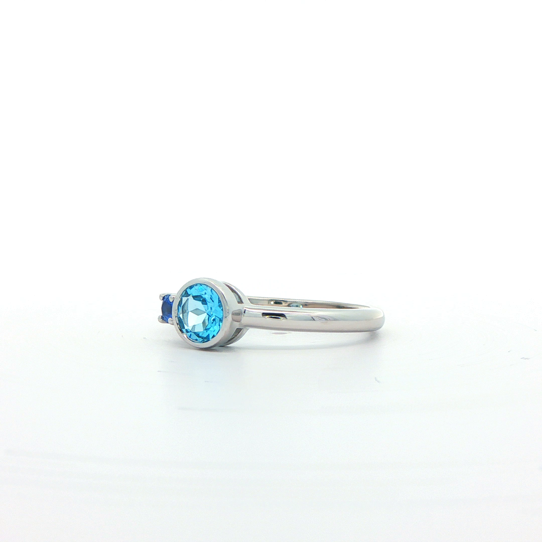 9ct White Gold Sapphire and Blue Topaz Ring