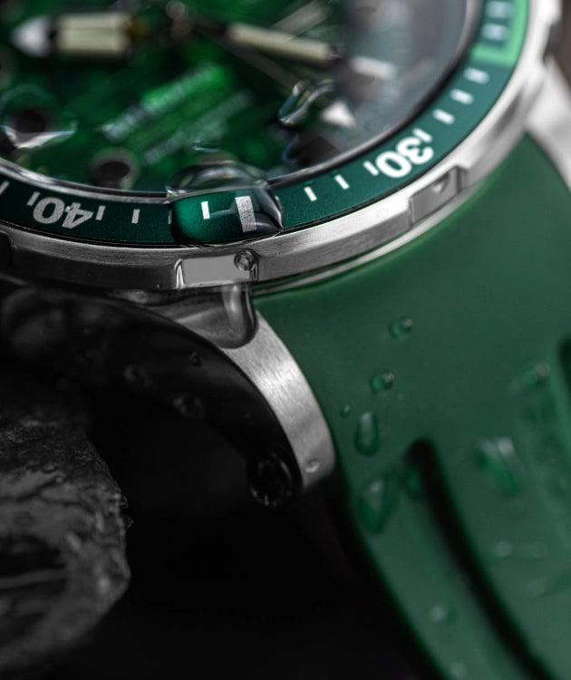 Inspired by legendary deep-sea vessels, the Batiscafos collection merges classic dive-watch aesthetics with uncompromising underwater technology.