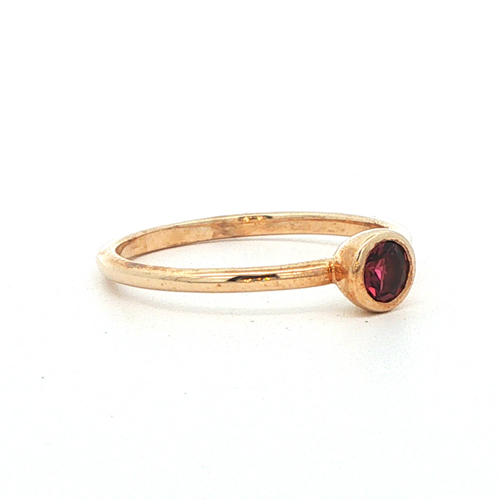 9ct yg pink tourmaline ring