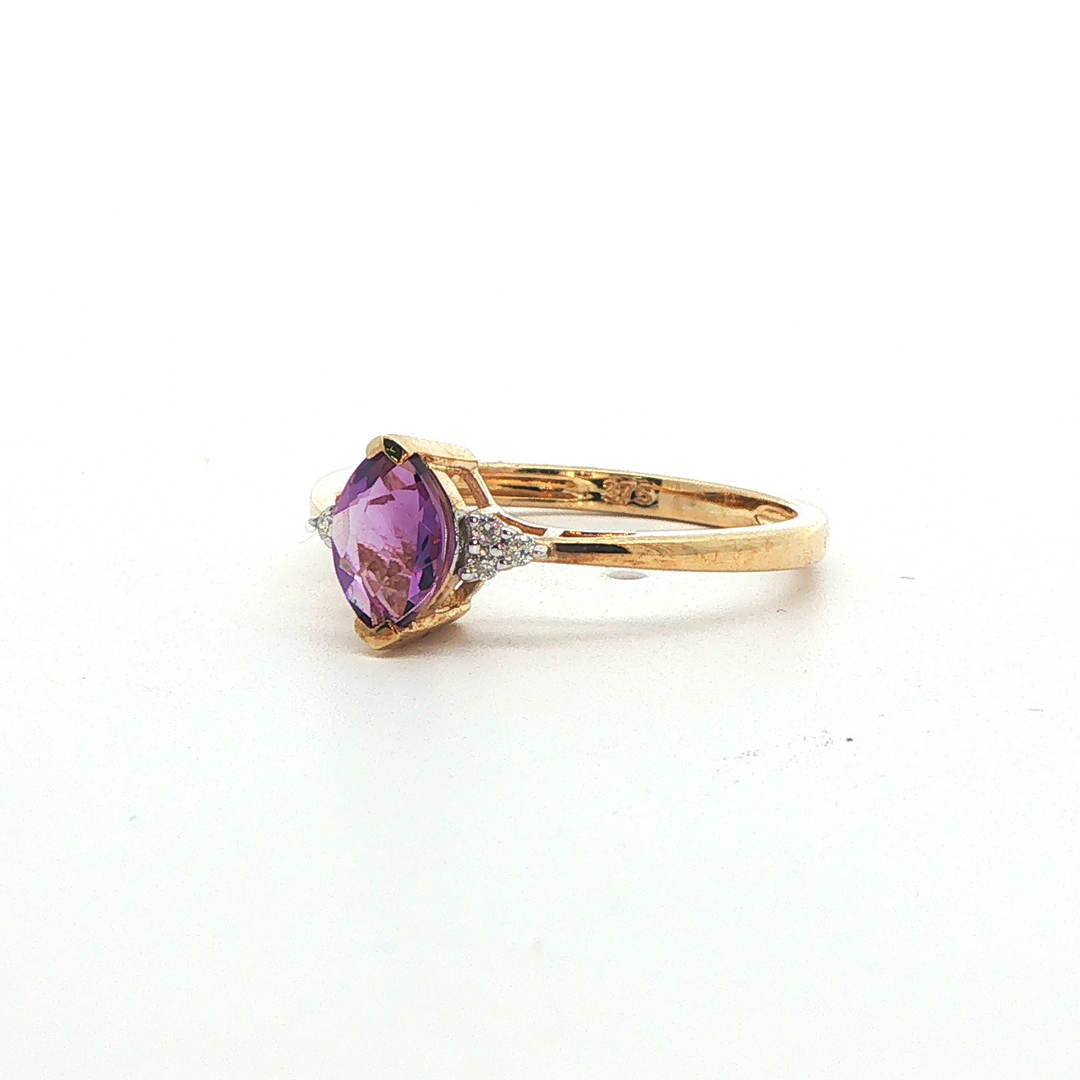 9ct yg diamond and amethyst ring