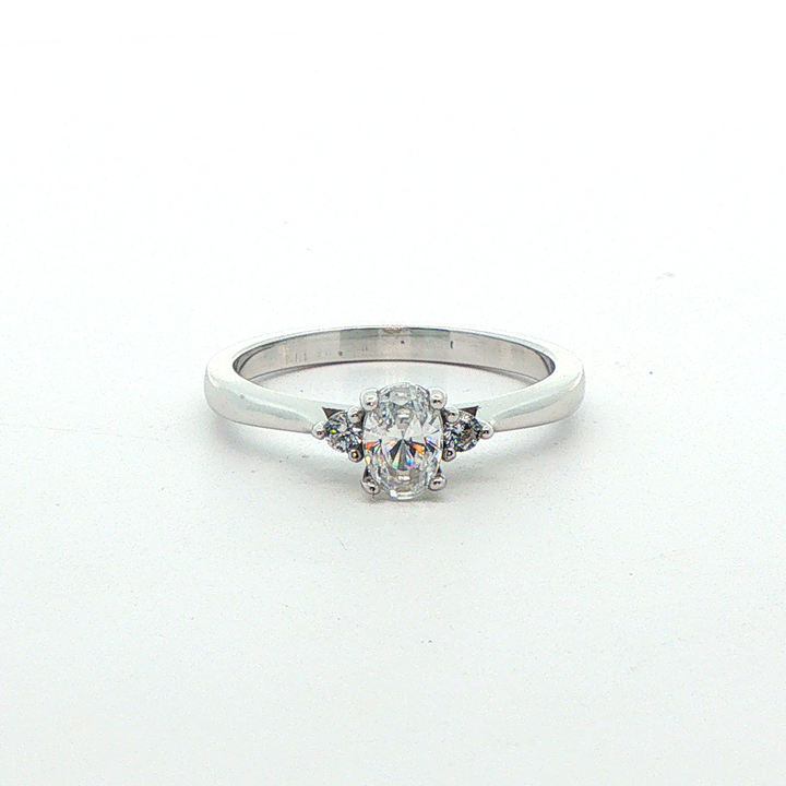 9ct wg cz ring
